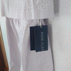 カットソースーツ（ANNE KLEIN）パーブル色の画像