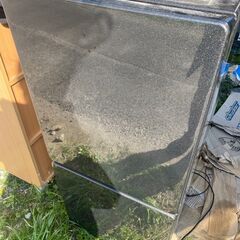 ユーイング 2ドア 冷凍冷蔵庫 110L UR-F110H ブラ...