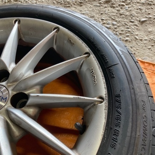?175/65R15 9分山ラジアルタイヤ&アルミセット