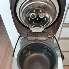 パナソニック5.5合炊き　炊飯器の画像