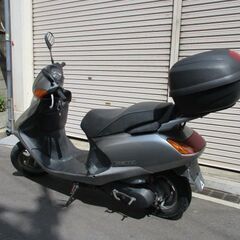 現状渡し　ホンダ　スペーシー100　JF13 　実働書付き　GIVIのBOX付　サイドスタンド付の画像