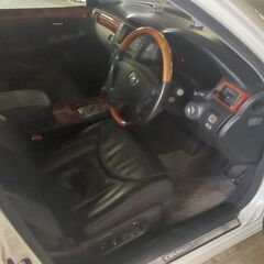 17年式　セルシオ　２０万キロ　グレードCの画像