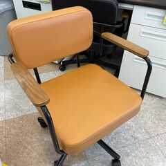 💺メティオ オレンジ ワークチェア 肘付き オフィスチェア🔹 定...
