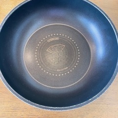 アイリスオーヤマダイヤモンドコートフライパン、IKEAの片手鍋の画像