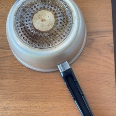 アイリスオーヤマダイヤモンドコートフライパン、IKEAの片手鍋の画像