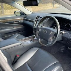 LS600hL 最上級 後席セパレート リアエンタ WORK21インチアルミ エアサスコントローラー 社外エアロの画像