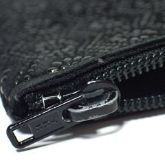 AA696 印傳屋 小銭入れ コインケース 亀甲柄 漆 鹿革 黒の画像