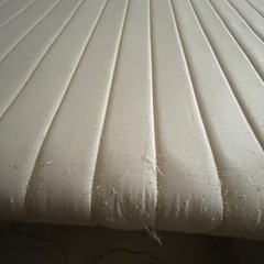 ダブルベッドの画像