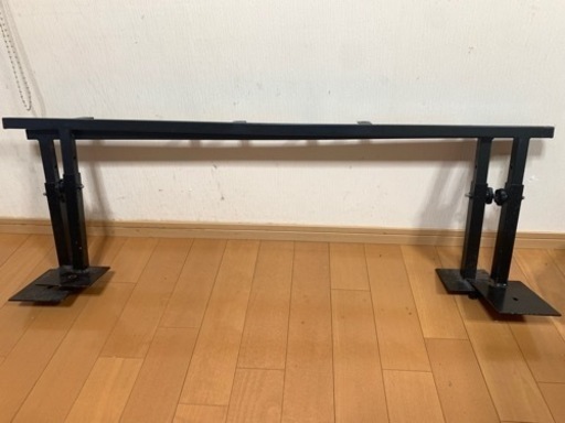 ハイエース　ベッドキットの脚