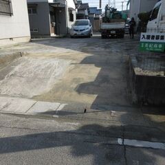 駐車場の入口補修、便利屋、福岡、格安、すぐ通行可能、コンクリート仕様 - 便利屋