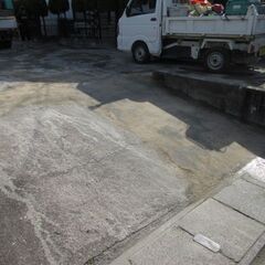 駐車場の入口補修、便利屋、福岡、格安、すぐ通行可能、コンクリート仕様 − 福岡県