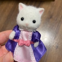 はじめてのシルバニアファミリー🏠人形付きの画像