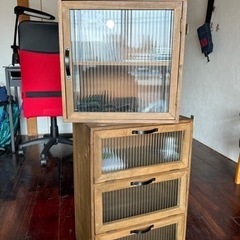 収納ボックスの画像