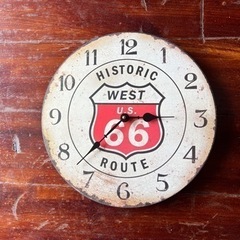 ビンテージ調　壁掛け時計の画像