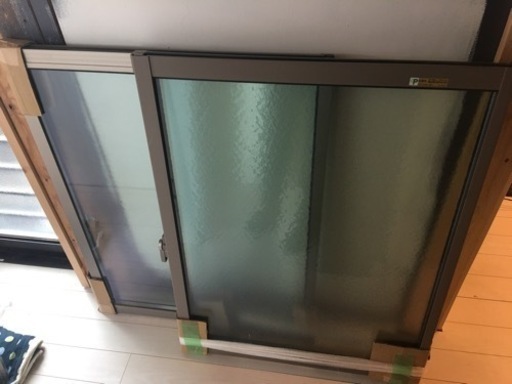 新品未使用 Lixil ペアガラス 窓 & 枠 セット①