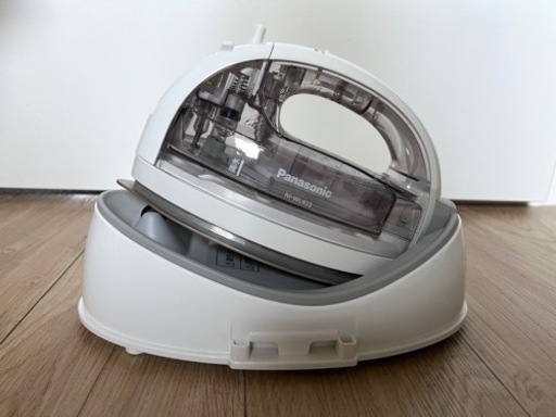 panasonic caruru パナソニックアイロンNI-WL403 コードレススチームアイロン