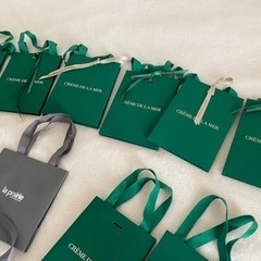 美品　ドゥラメール　ラプレリー　紙袋 ショップ袋 ブランド紙袋 沢山セット　美容　スキンケア　コスメ　クリスマス　人気　クリーム入れの画像