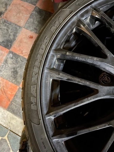 夏タイヤ　19インチ　235/35/ZR19