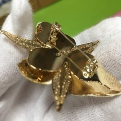 激レアGIVENCHYジバンシー花ブローチ2点セット の画像