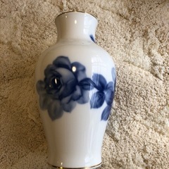 OKURAの花瓶の画像