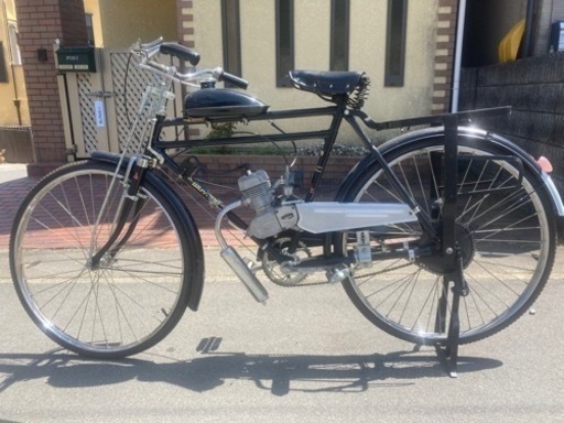 アンティークな自転車　昭和レトロ実用車風　原動機付