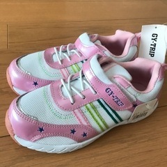 ジュニア　スニーカー　21cmの画像