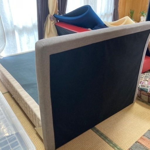 美品⭐️セミダブルベッド