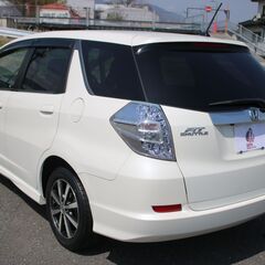 ☆車検2年付☆HONDA　FITシャトルハイブリット！純正ナビ・Bカメラ・Bluetooth対応・入庫しました！の画像