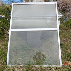 解体後のアルミサッシ