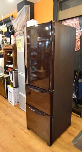 ●日立　315L　3ドア冷蔵庫　R-K32JV 中古品●自動製氷付き●