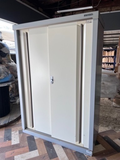 現在お取引中‼️INABA 物置　イナバ　稲葉製作所　倉庫　美品