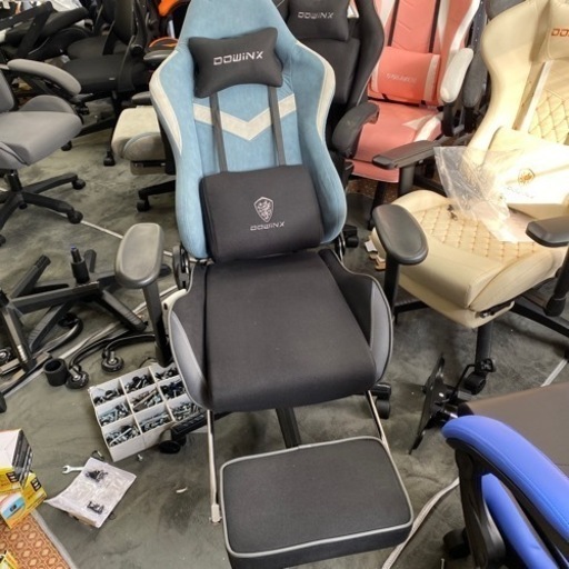 布張り　ゲーミングチェア　多少汚れ　目立つ傷なし