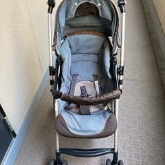 コンビ　ベビーカー　4/15までの画像