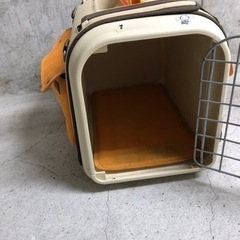キャリーケースの画像