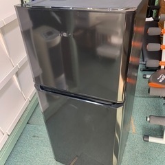 【リサイクルサービス八光　田上店　安心の3か月保証　配達・設置OK】ハイアール HAIER JR-N121A K [直冷式 冷蔵庫 121L 2ドア 右開き ブラック]