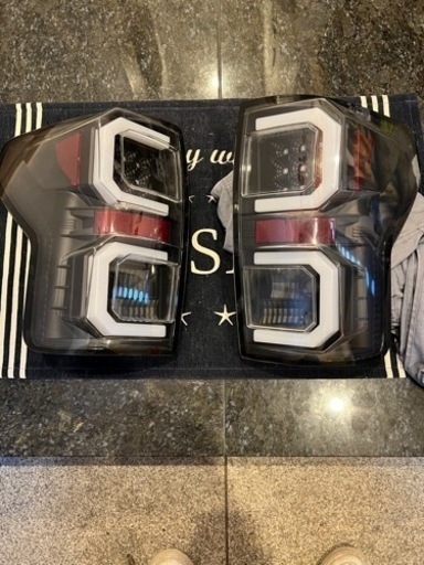 タンドラ　LEDファイバーテールランプ