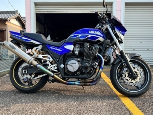 XJR1300 RP03J カスタム多数　車検4年6月9日まで