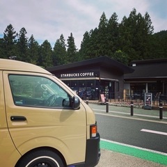 ハイエース　純正ホイール　ホワイトリボンタイヤの画像