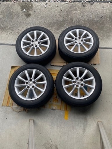 エスティマ系タイヤ　純正ホイル付4本