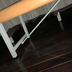 整体ベッド、エステ用ベッド　１台　幅65cm×長さ182cm×高さ50cm　東銀座　マッサージ／整体／医療／ボディマッサージの画像