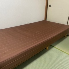無印良品　脚付きマットレス