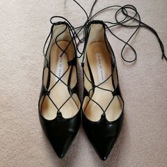 センスオブプレイス レースアップポインテッドシューズの画像