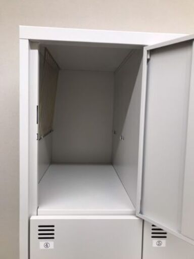 中古　美品　Inaba　12名用ロッカー　スタンダード　鍵あり（1）【引き渡し限定】