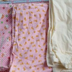 値下げ★ベビー布団と布団カバー★まとめて★中古★生地としてもの画像