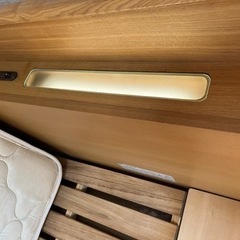 ダブルベッド、ダブルサイズマットレスセットの画像