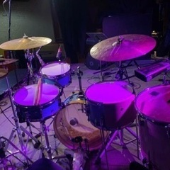 ドラムでサポート演奏します