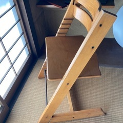 【無料】高さ調整できる椅子