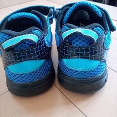 美品、15〜16cm、スニーカーの画像