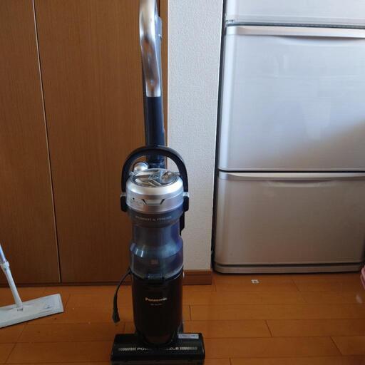 パナソニック　掃除機、売ります。