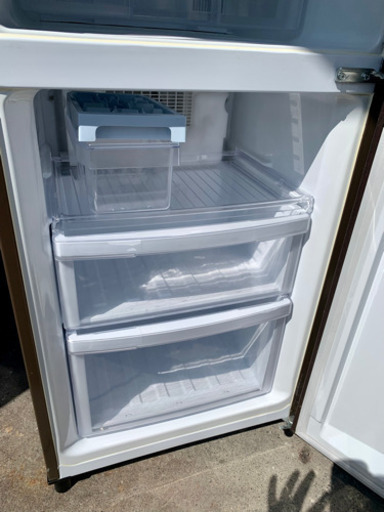 札幌市内配送無料 三菱 ミツビシ 256L 2ドア冷凍冷蔵庫 MR-H26P-PW 木目調